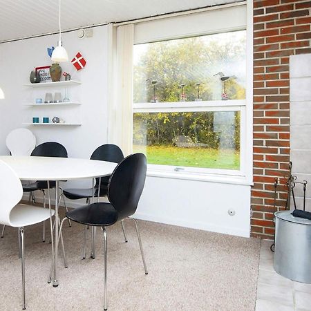 6 Person Holiday Home In Hemmet Buitenkant foto